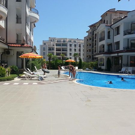 Menada Chateau Valon Apartment Sunny Beach Exterior photo
